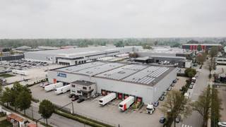 Logistiek magazijn te huur in het industrieterrein van Londerzeel, op slechts 600 meter van de A12. De site biedt ca. 5.633 m²...