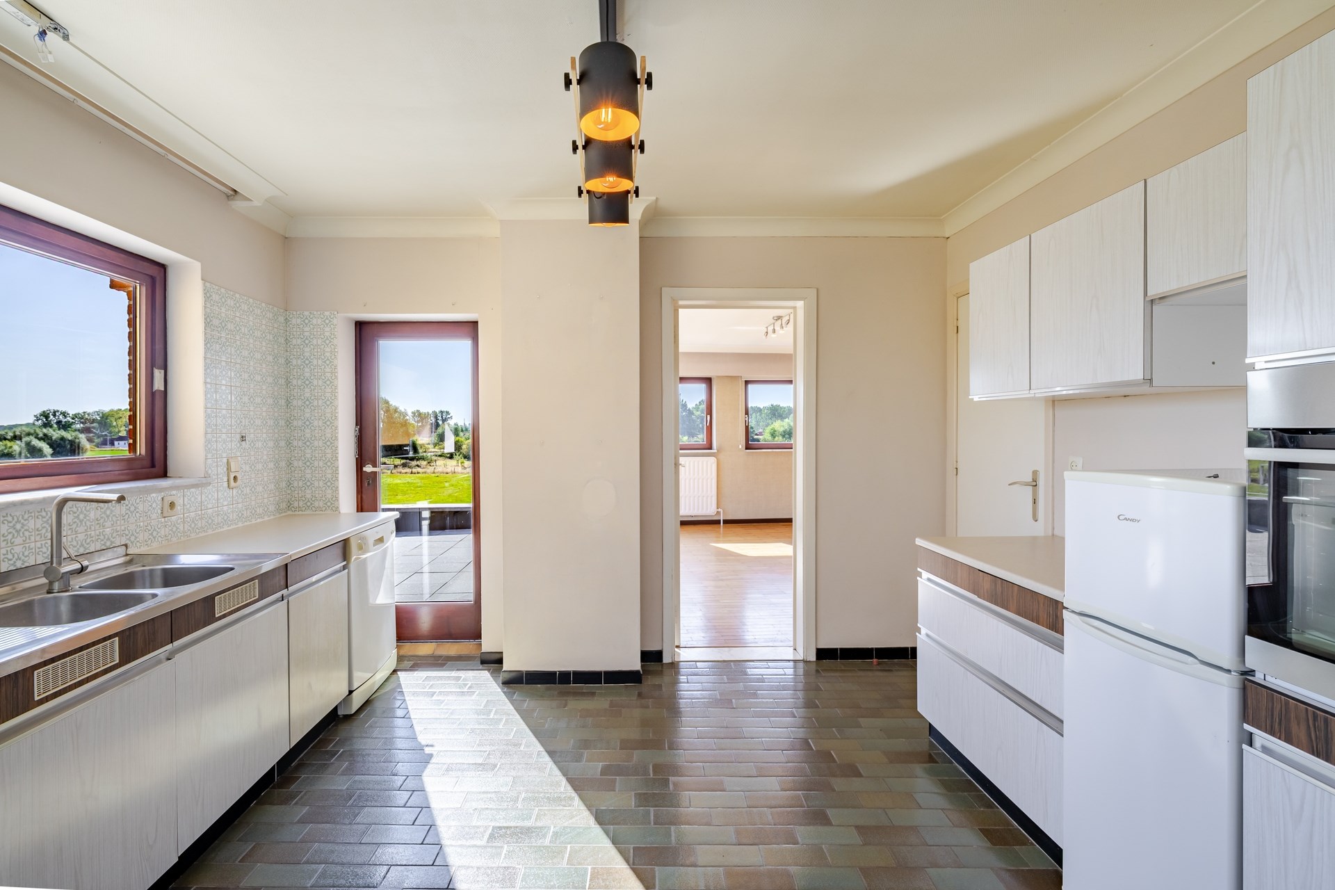 Zeer ruime woning met twee wooneenheden en prachtig landelijk uitzicht - foto 5