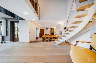 Située dans un cadre exceptionnel au sein du paisible village de Villers-aux-Tours (Anthisnes), cette maison 4 façades "Déposez vos valises"...