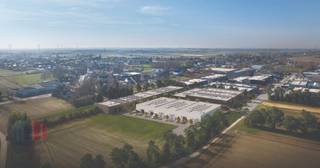 Strategically located SME unit of 1,922 m² for sale in Riemst.The unit is part of the brand-new SME park “Op ’t Reeck”, consisting of 35 units – a...