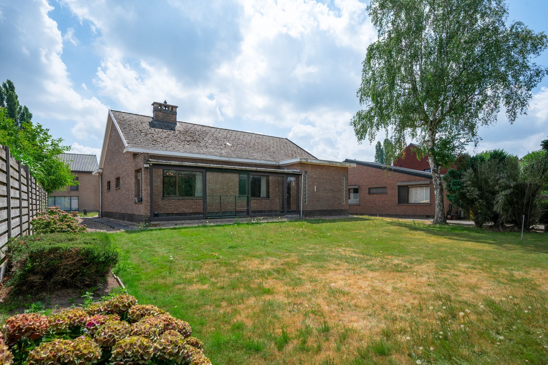 Solide woning met tal van mogelijkheden op een gegeerde locatie - foto 4