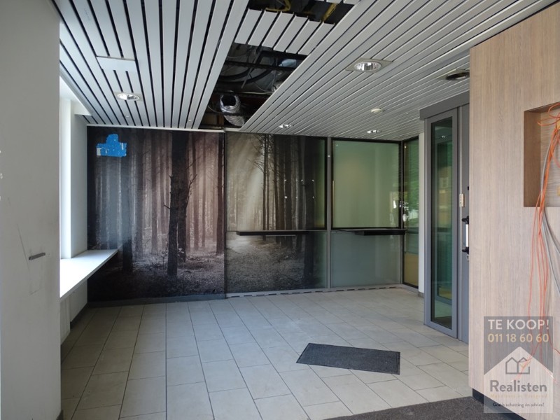 Voormalig bankkantoor - foto 2