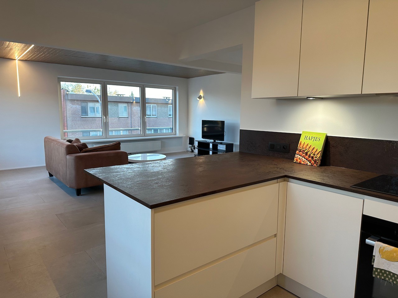 Ruim twee slaapkamer appartement te Zwijndrecht - foto 5