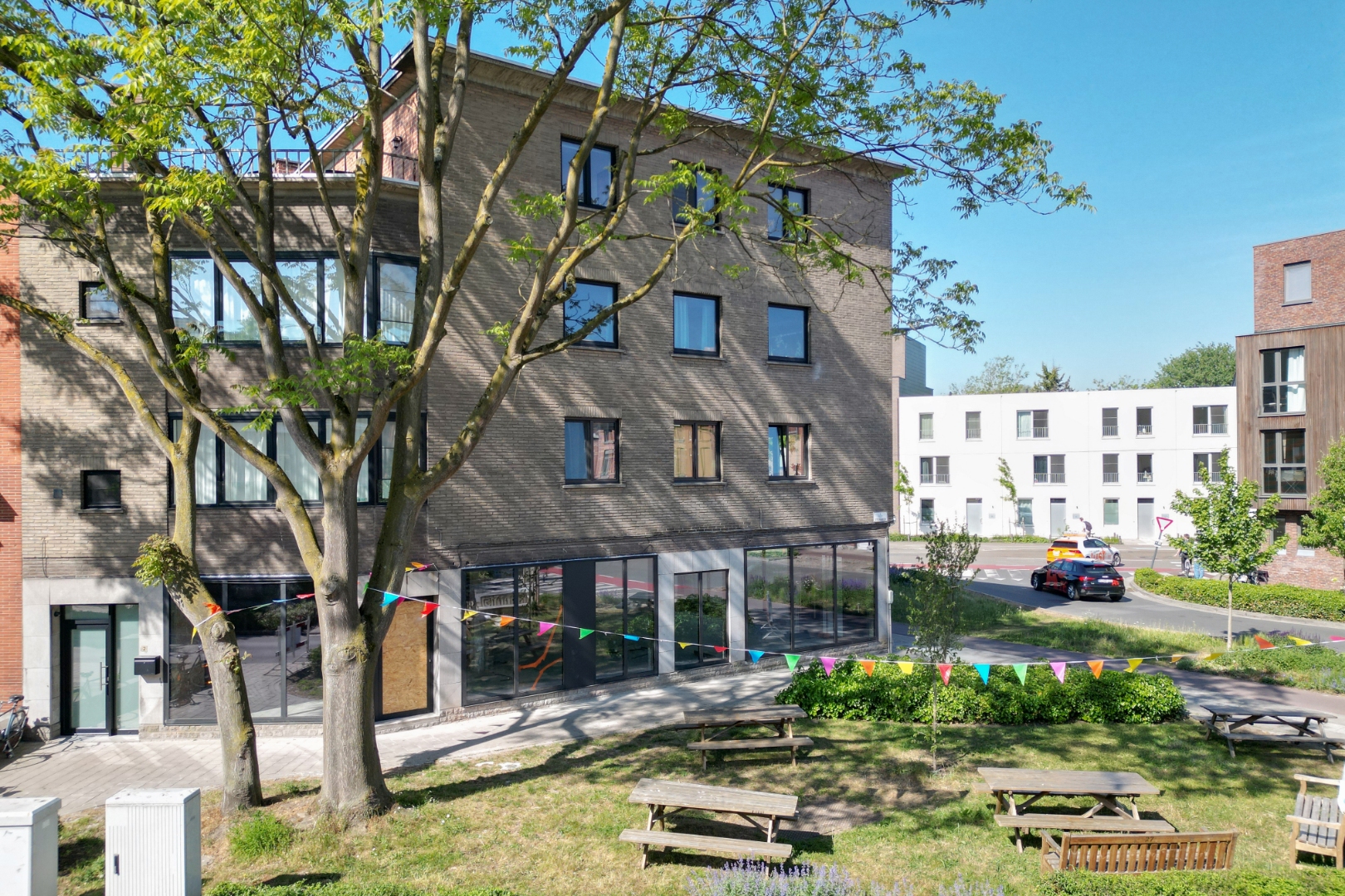 Handelspand op strategisch gelegen locatie in Gent - foto 4