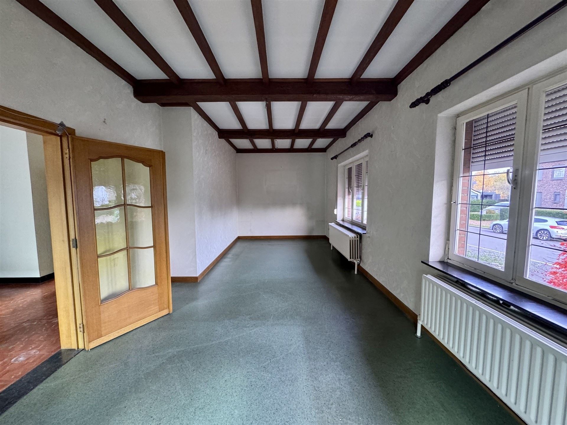 Vrijstaande woning met kelder en garage op toplocatie in Maasmechelen - foto 5