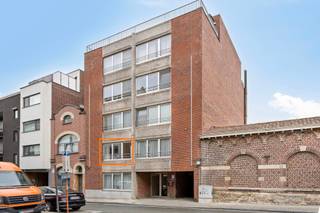 *** Ruime studio centrum Leuven***Deze instapklare studio met een bewoonbare oppervlakte van 38m² gelegen in de Van den Tymplestraat biedt niet...