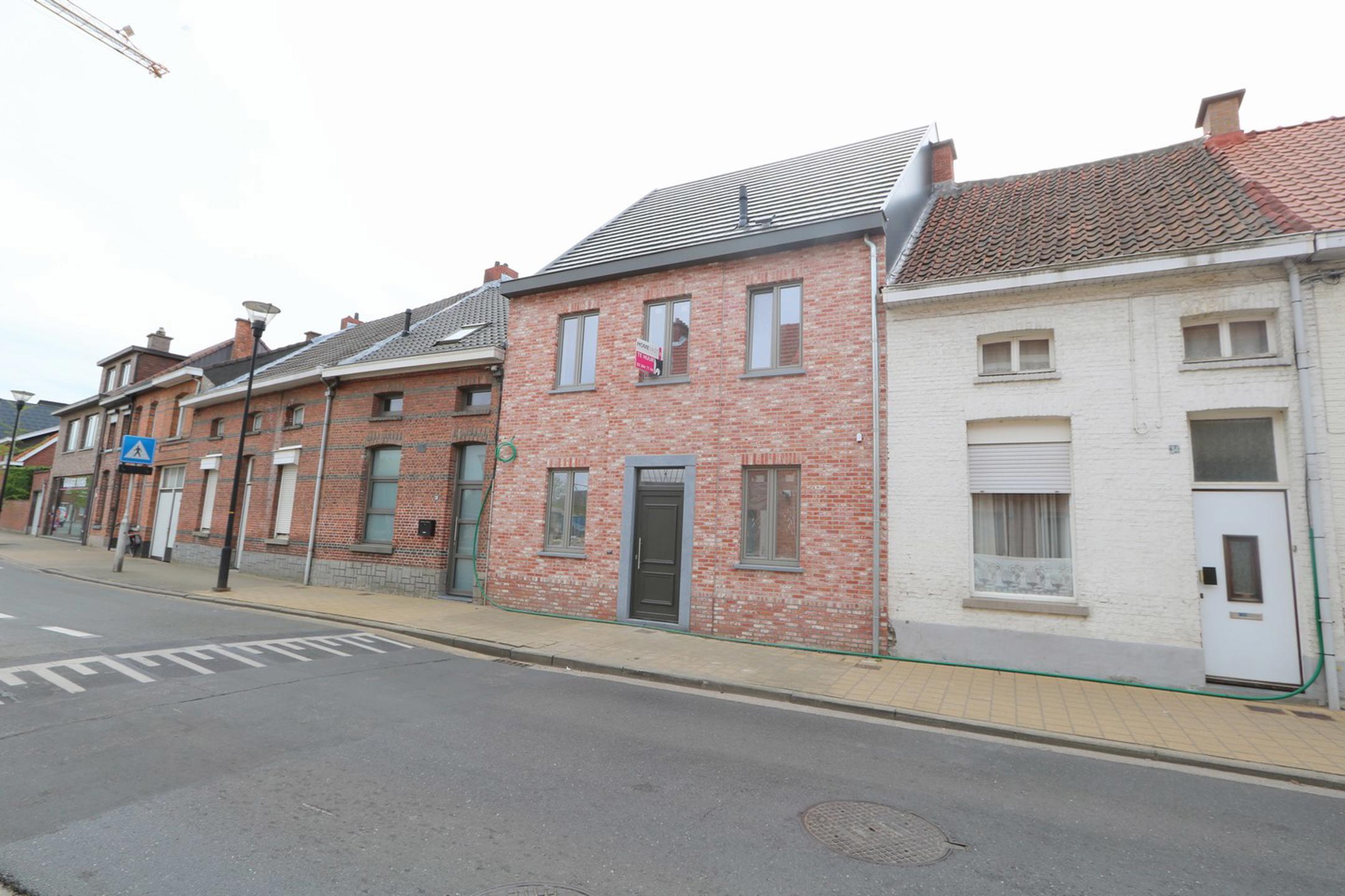 Woning met 2 slpks en tuin nabij centrum Beveren! - foto 1