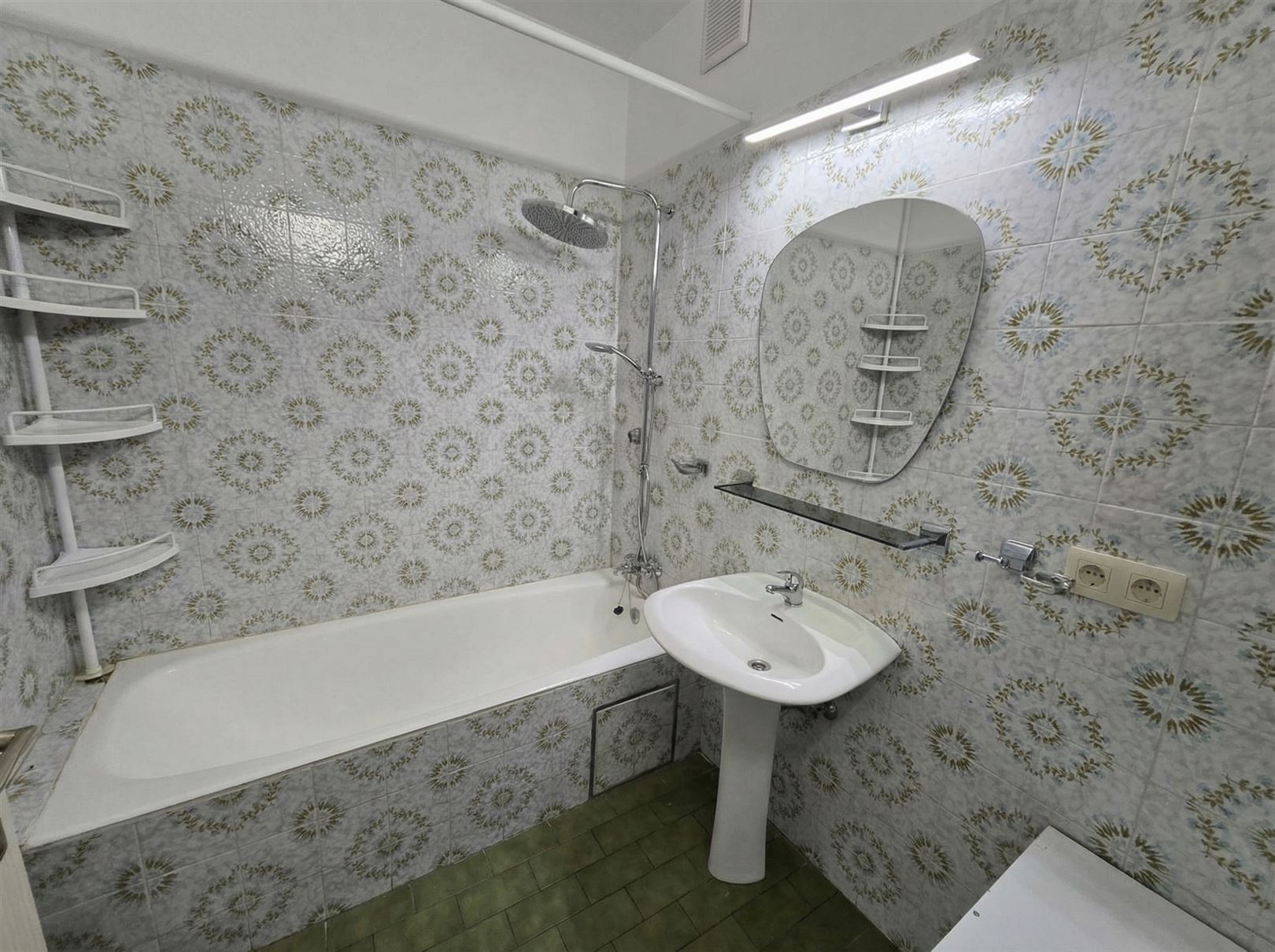 2-slaapkamerappartement te huur nabij het stadscentrum. - foto 5