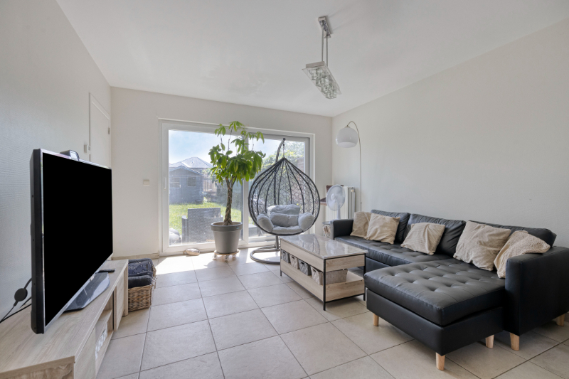 Instapklare gezinswoning met zuidgerichte tuin gelegen te Adegem - foto 3