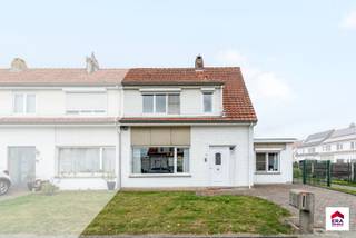 Comfortabel wonen in het hart van WolvertemHalfopen bebouwing met 4 slaapkamers (waarvan 1 op het gelijkvloers), garage én zuidwestgerichte tuin.In...