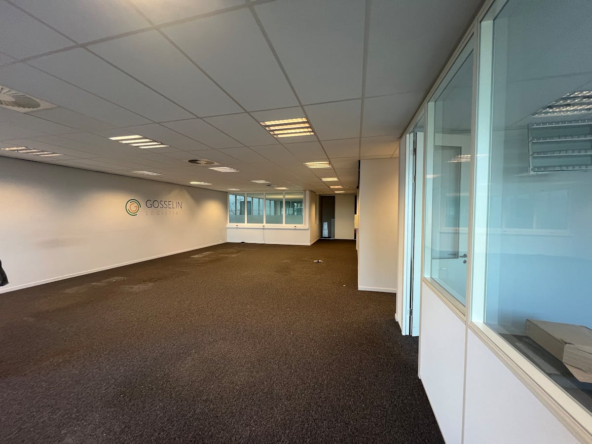 Kantoor van ca. 178 m² te huur op het Westwing park - foto 4