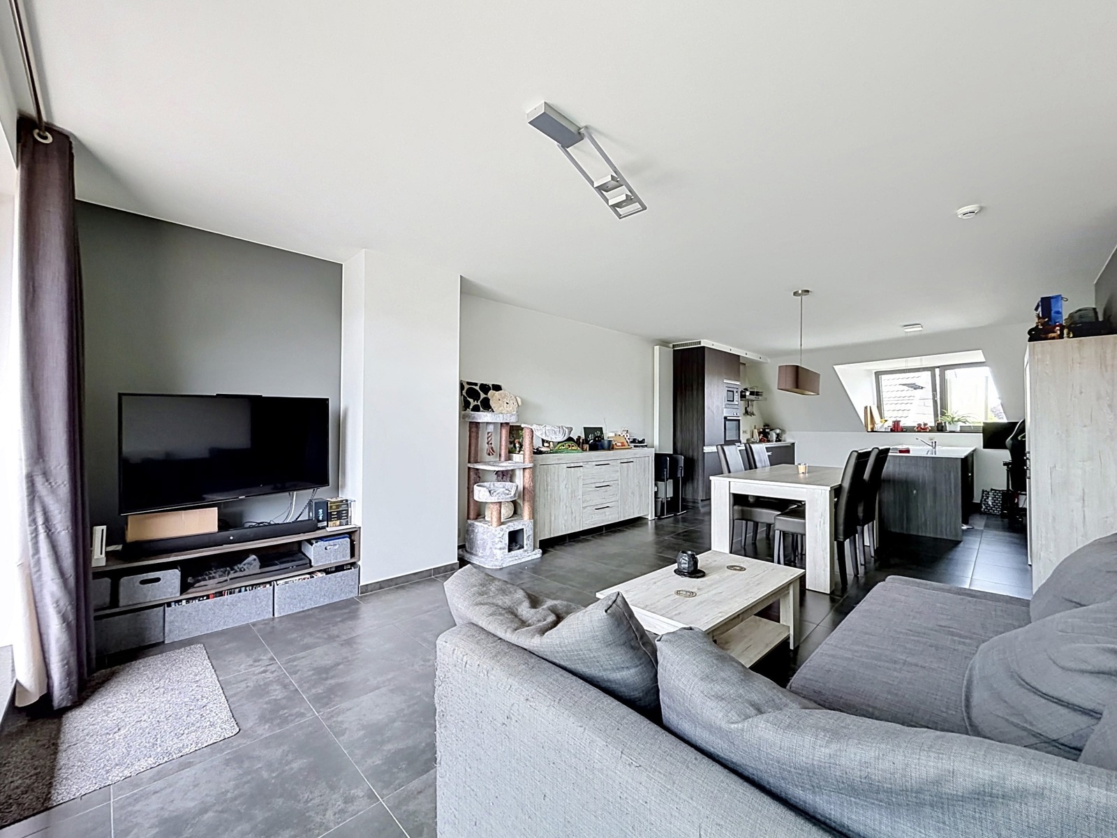 Prachtig duplexappartement met 2 SLPK, Terras & Staanplaats! - foto 5