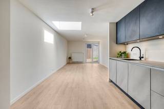 Deze charmante, instapklare woning is rustig gelegen op de grens van Kortrijk en Heule en biedt alle comfort voor wie op zoek is naar een...