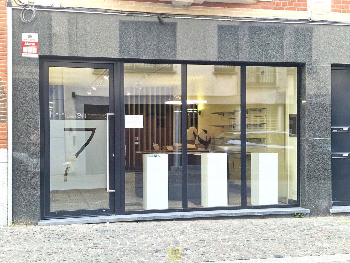 Instapklaar handelspand in het centrum van Aalst – topligging tussen Keizersplein en Hopmarkt - foto 1