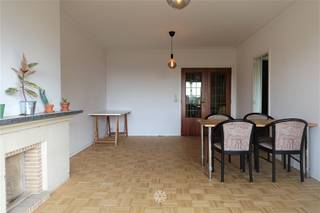 GENT - Coupure Rechts 140: Op zoek naar een appartement te huur regio Gent? Dan is dit pand mogelijk iets voor u. De troeven in een notendop: *...