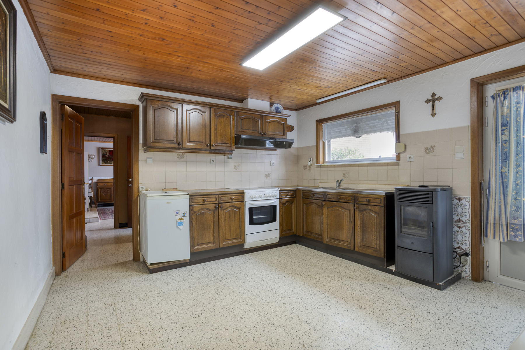 Te renoveren karaktervolle woning met tal van mogelijkheden - foto 5