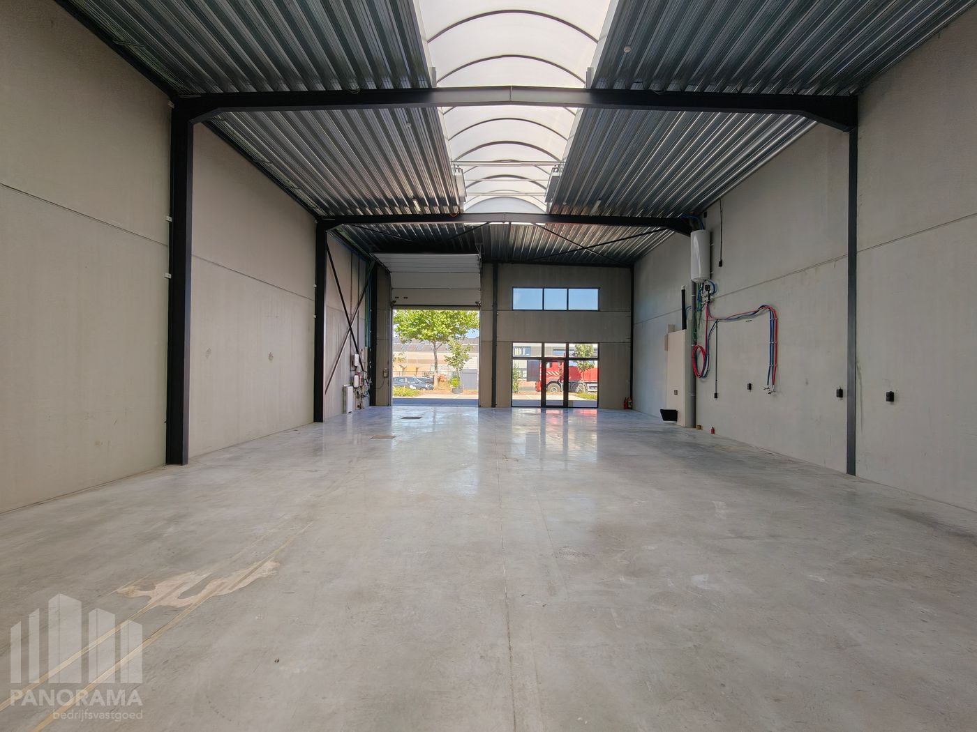 KMO-unit van 311 m² op strategische ligging langs E40 te koop - foto 4