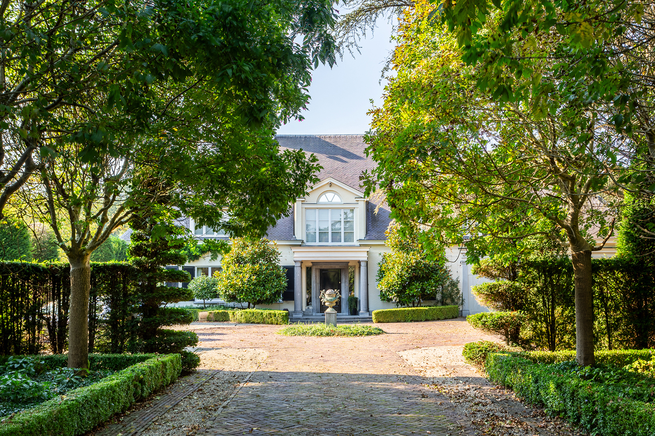 House for sale in Brasschaat with 5 bedrooms - photo 4