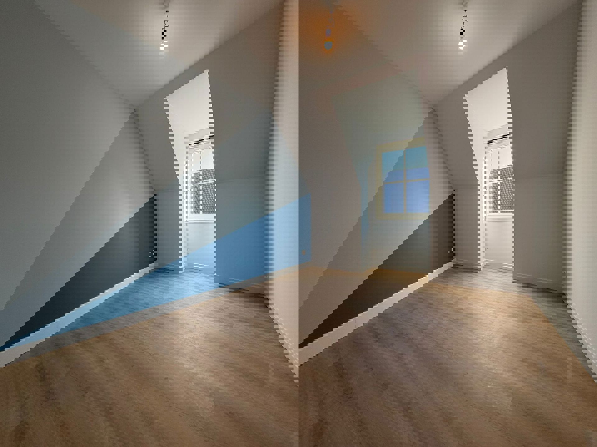 NIeuwbouwwoning, halfopen bebouwing met 4 slaapkamers, afgewerkte zolder, garage,  tuin en terras. - foto 5