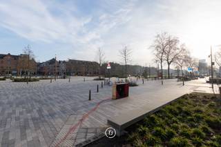 Op een absolute toplocatie op het Antwerpse Zuid bevindt zich deze uitzonderlijk ruime ondergrondse staanplaats in de recente en...