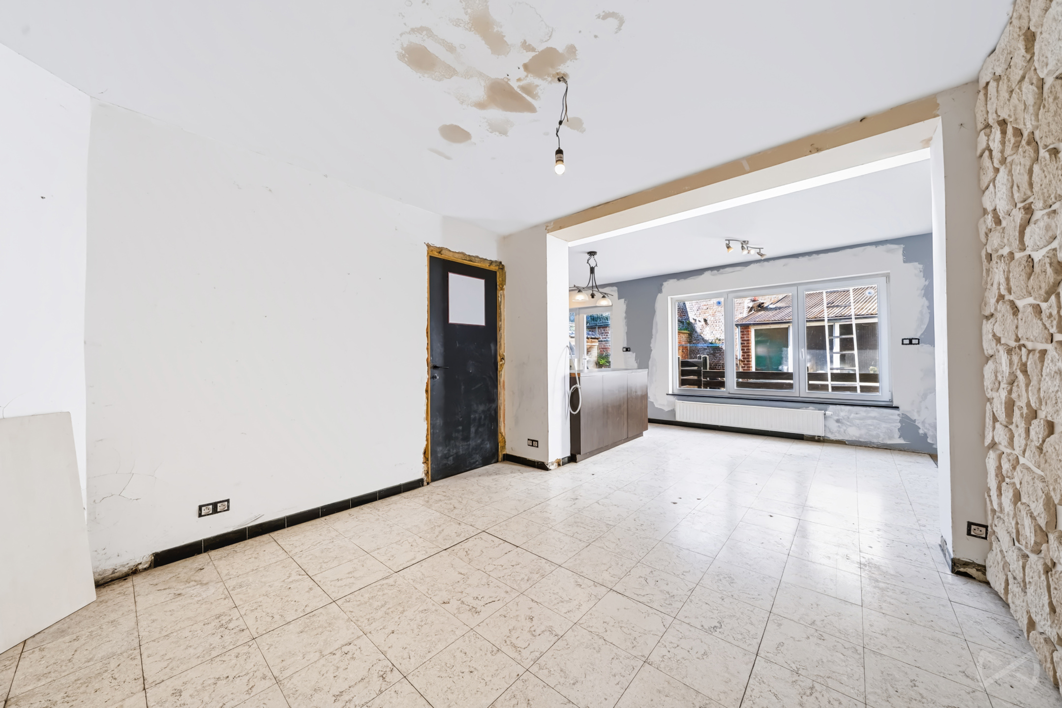 Woning met 4 slaapkamers te renoveren in Nijvel - foto 5