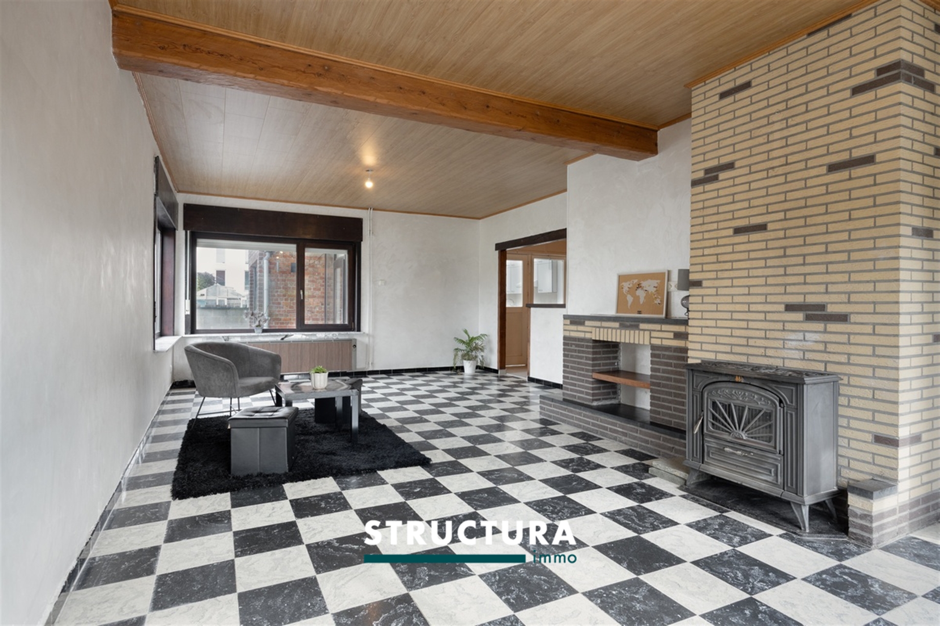 Gezinswoning met potentieel en 4 slaapkamers nabij het centrum - foto 3