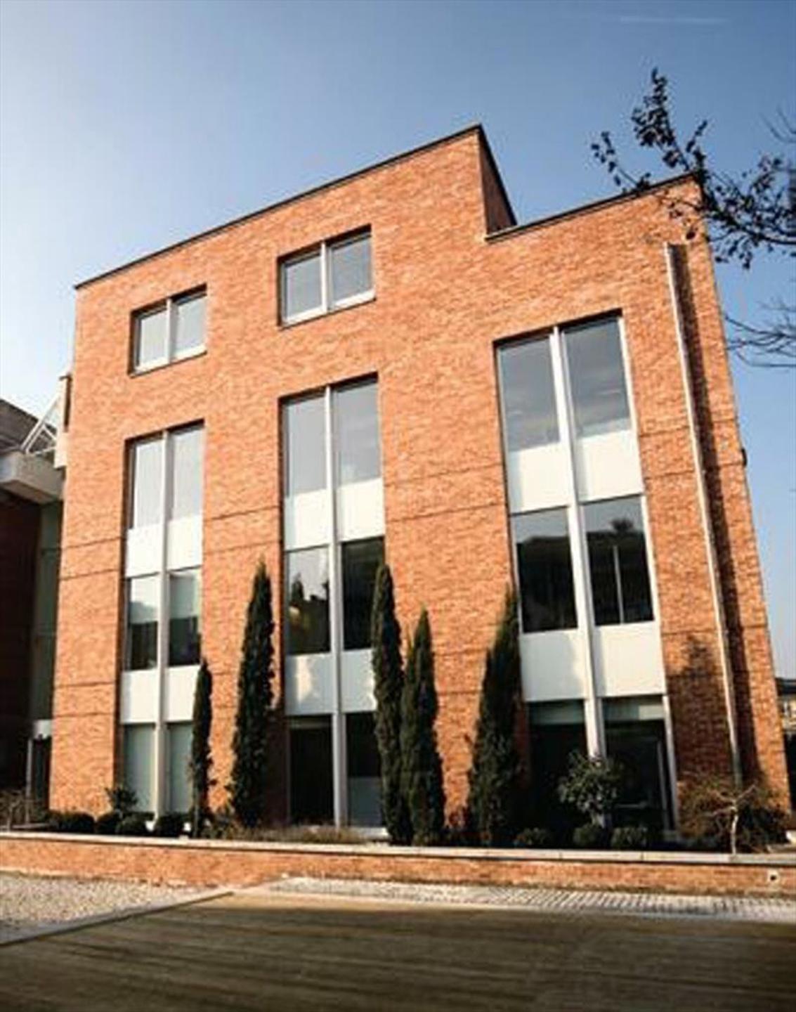 Commercial for rent in Brussels - photo 1