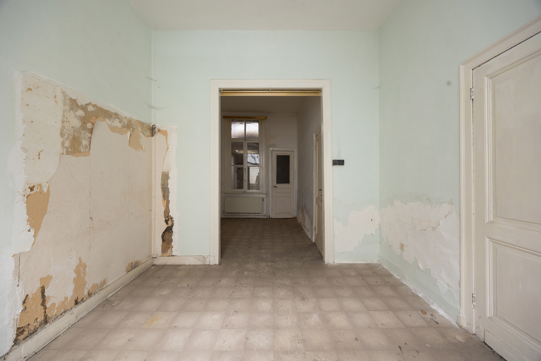 Ruime renovatiewoning met 5 slaapkamers - foto 4