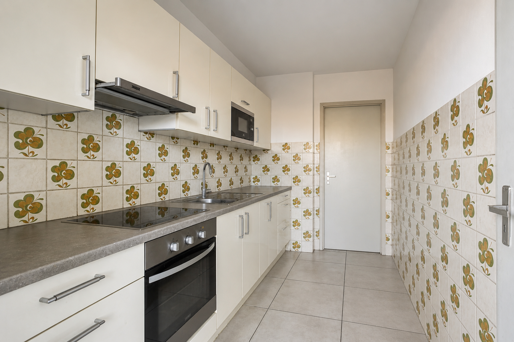 Ruim 3-slaapkamerappartement met terras - foto 4