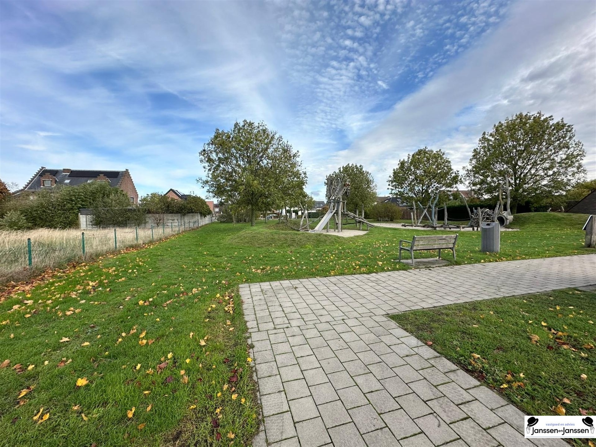 Mooi stuk bouwgrond voor halfopen bebouwing - foto 4