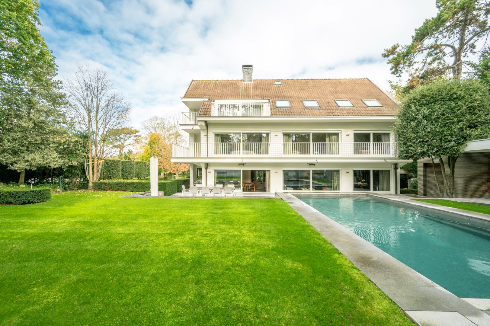 Exclusief: zeer discreet gelegen villa in een rustige omgeving in het Zoute - foto 2