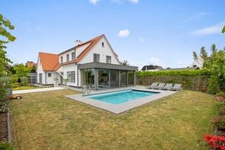 Discover Villa Polderhof, an elegant and move-in ready villa where light, space and refined living comfort take center stage. The spacious...