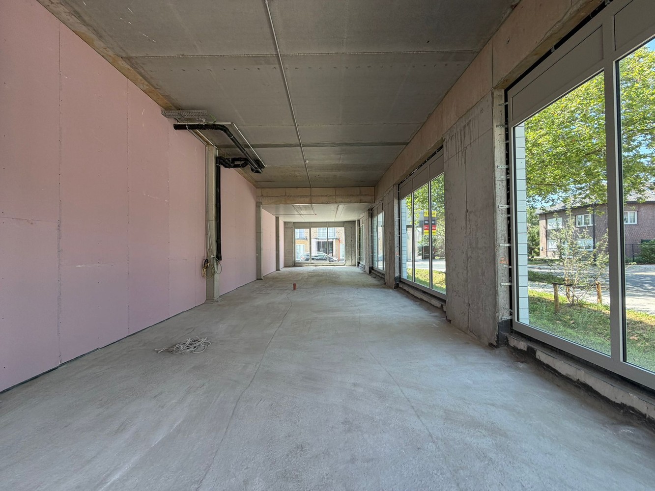 Commercial for rent in Aalst - photo 3