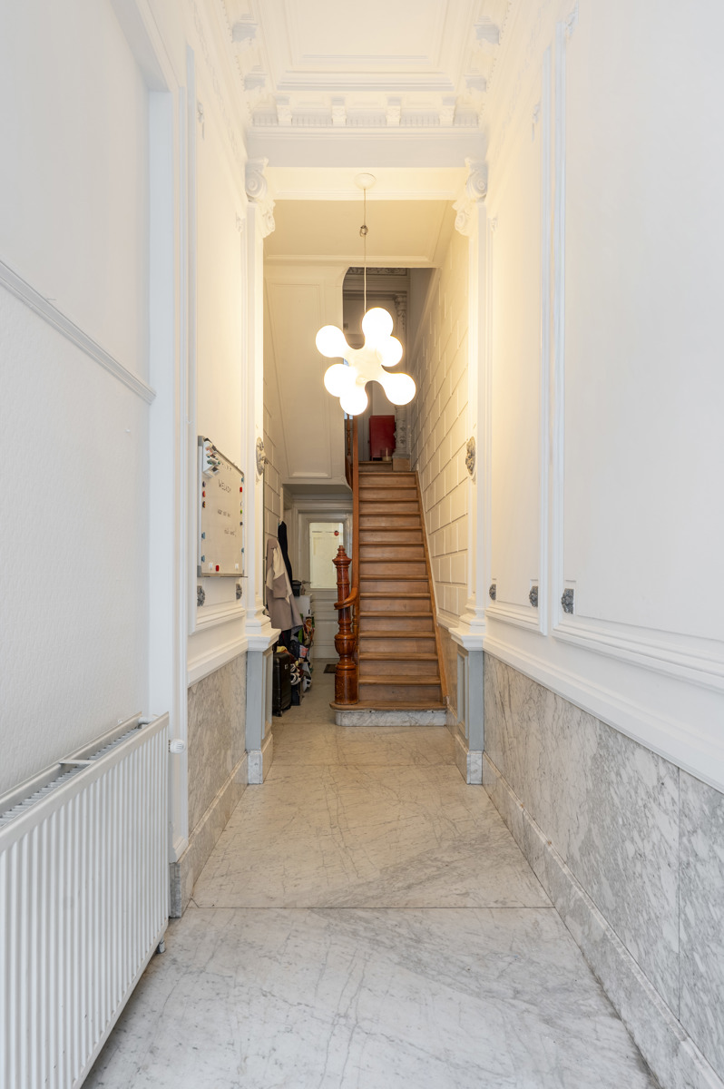 Statige herenwoning met een zee aan ruimte - foto 2