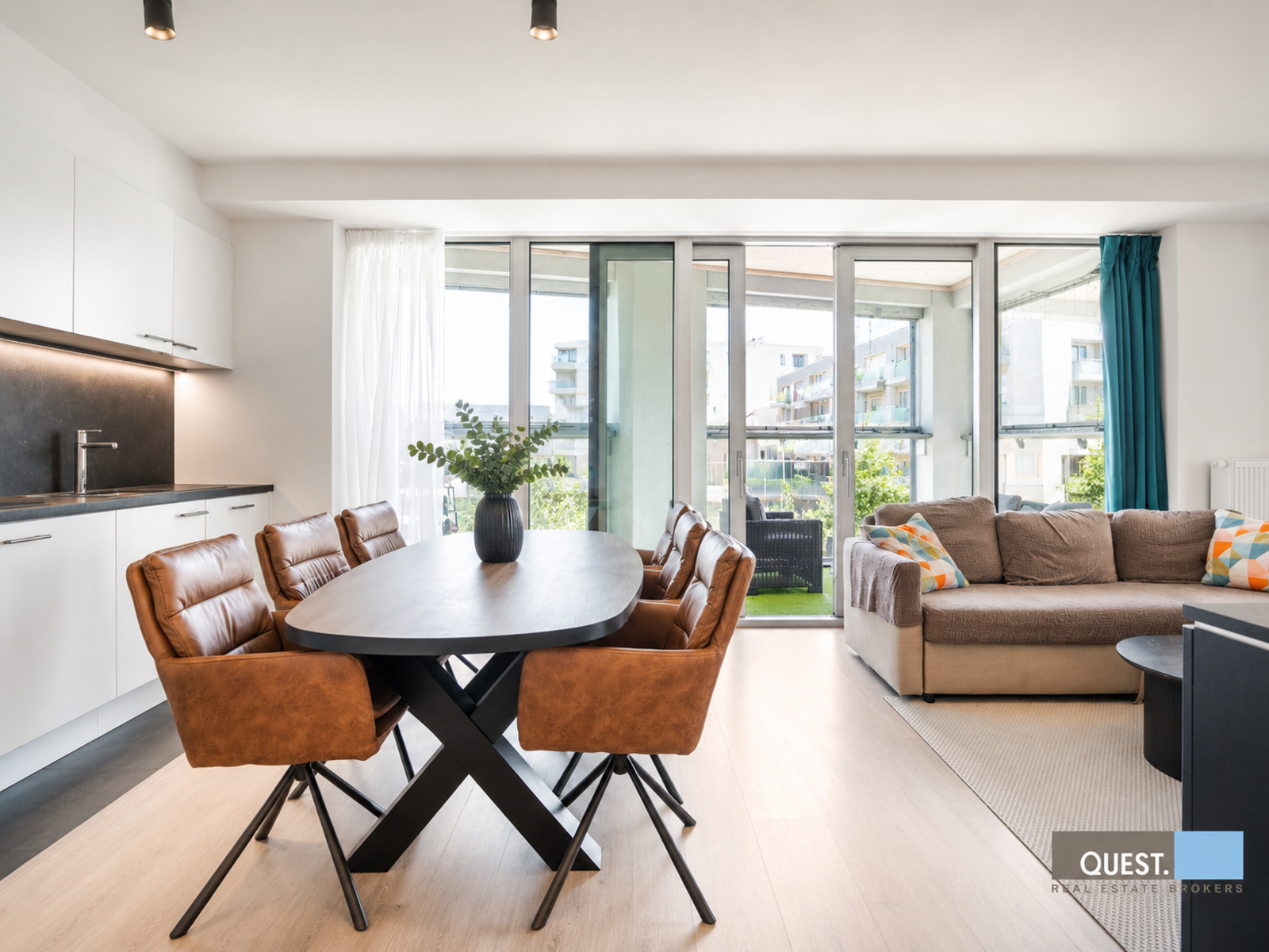Trendy appartement met ruim terras op bruisende Nieuw-Zuid! - foto 5