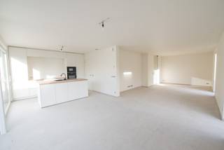 Volledig instapklare en afgewerkte woning op een rustige én aangename buurt in Zulte.De woning is gelegen vlakbij het centrum van Zulte, winkels,...