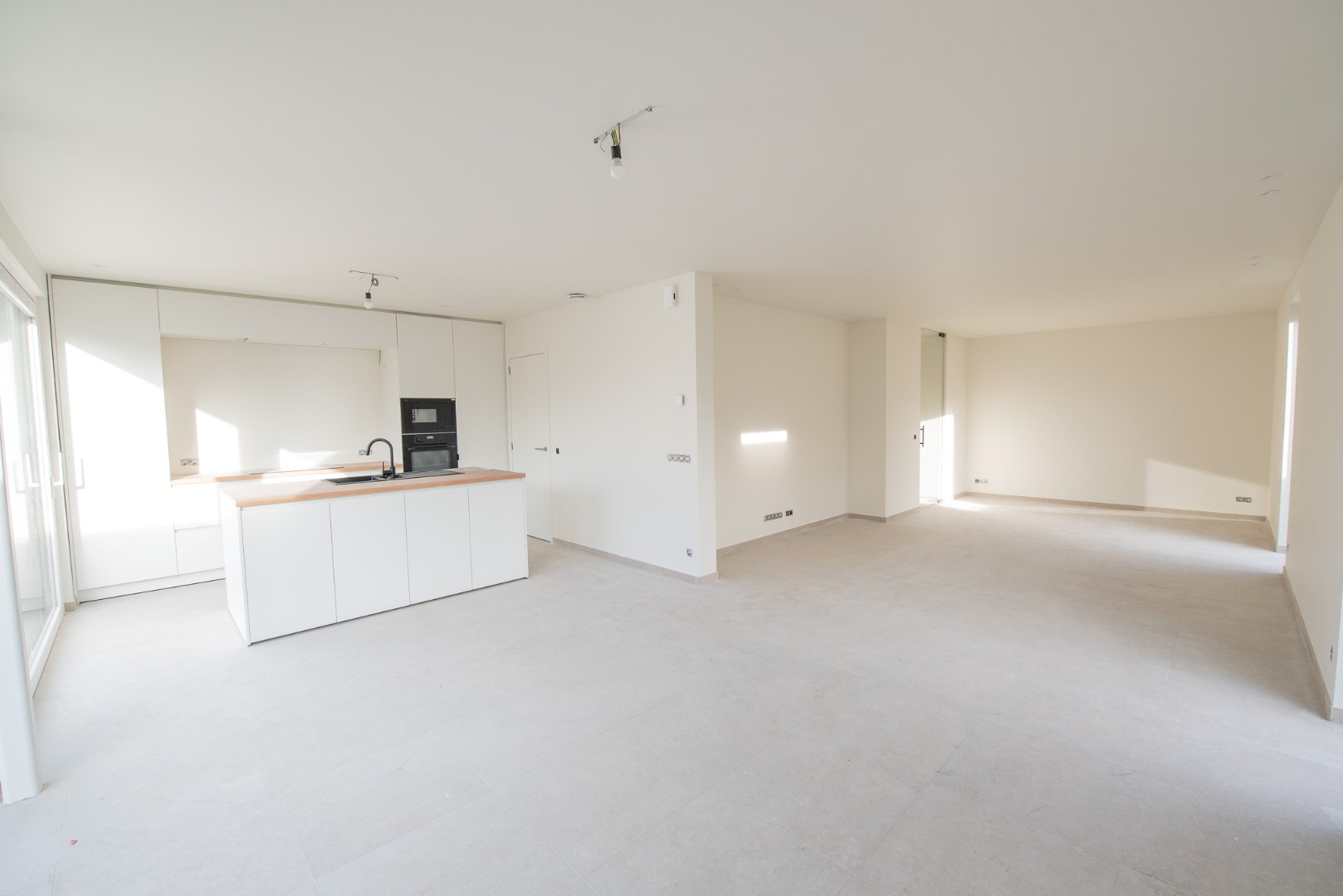 Moderne HOB nieuwbouwwoning met 3 slaapkamers te huur - foto 3