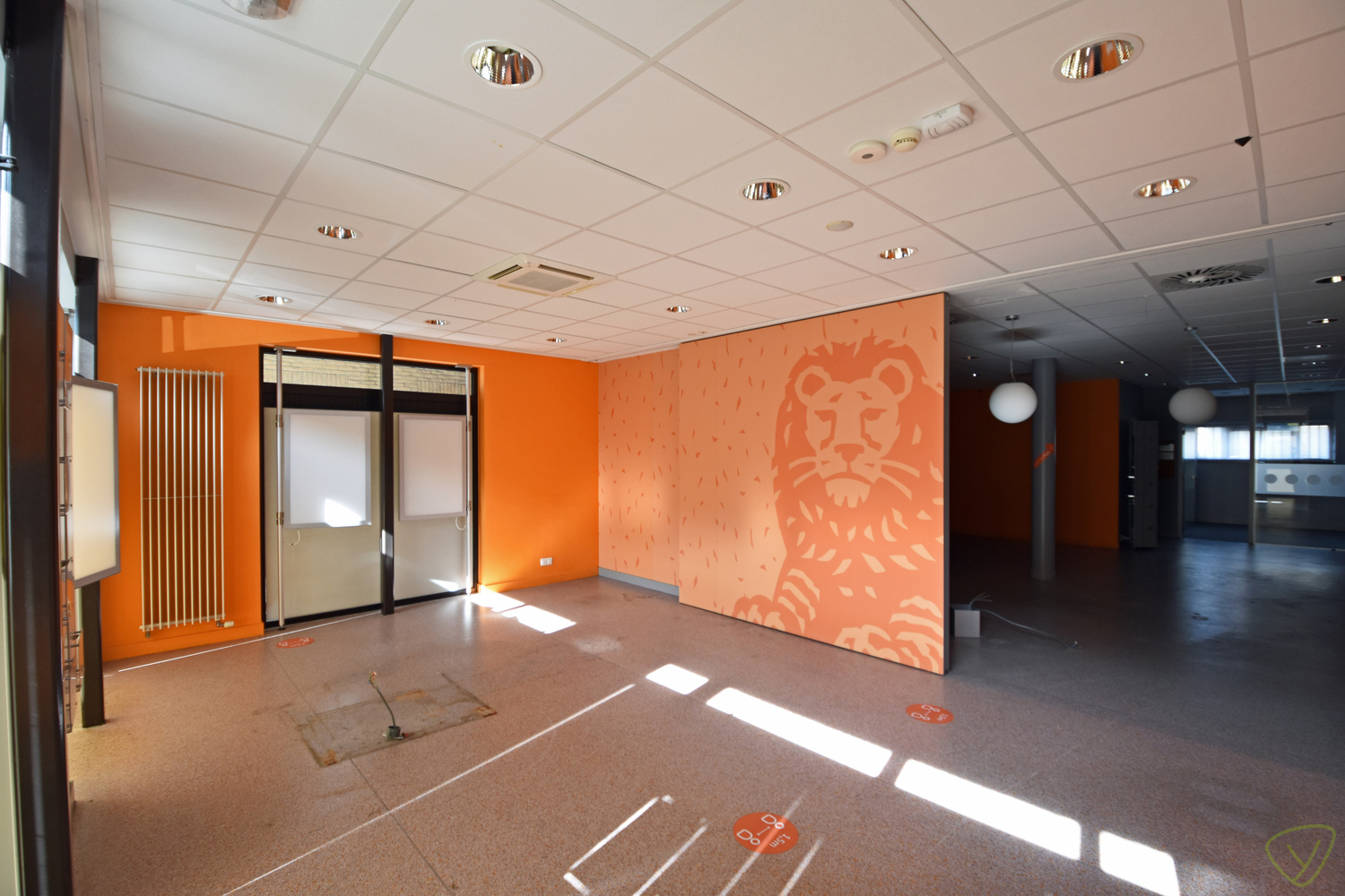 Commercial à louer à Waarschoot - photo 2