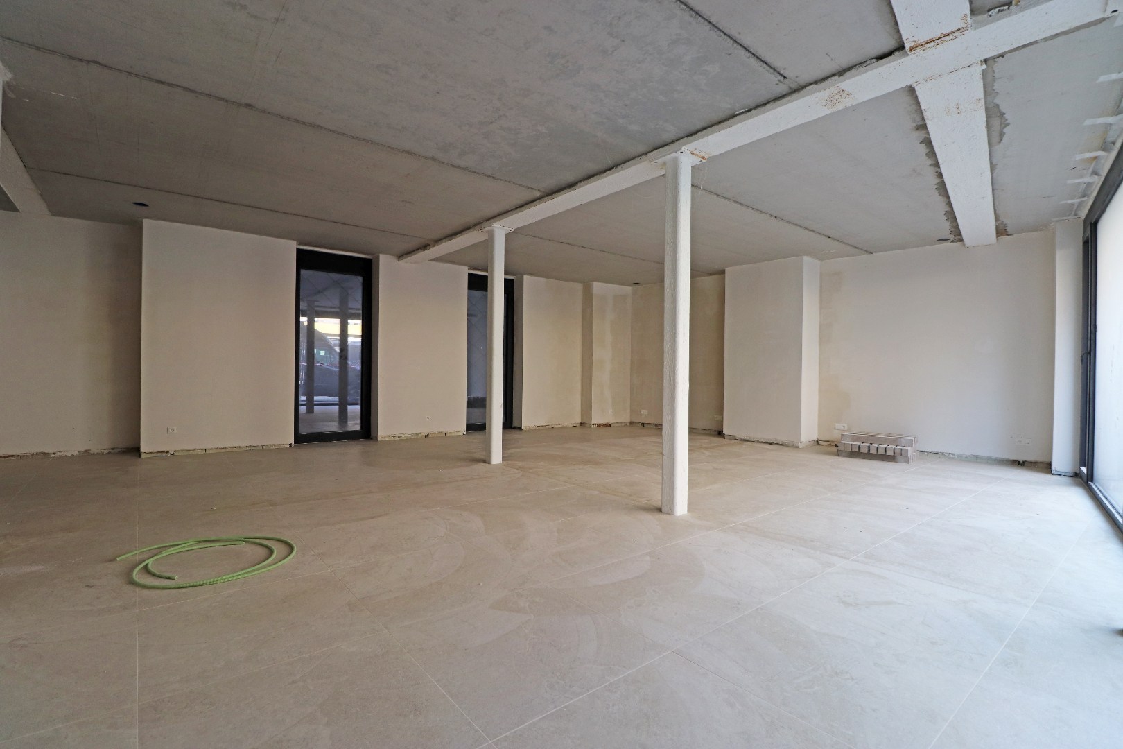 Handelsruimte/kantoor in hartje Torhout - foto 4