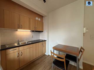 WELL LOCATED STUDIO IN CLOSE PROXIMITY TO PUBLIC TRANSPORTATION.Asking price : 139,000 euro This studio is very well located near public transport,...