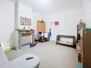 Info: maxime.l@weinvest.be ou 02 315 77 22Idéalement situé à Schaerbeek, dans un secteur recherché à proximité immédiate du Parc Josaphat, des...