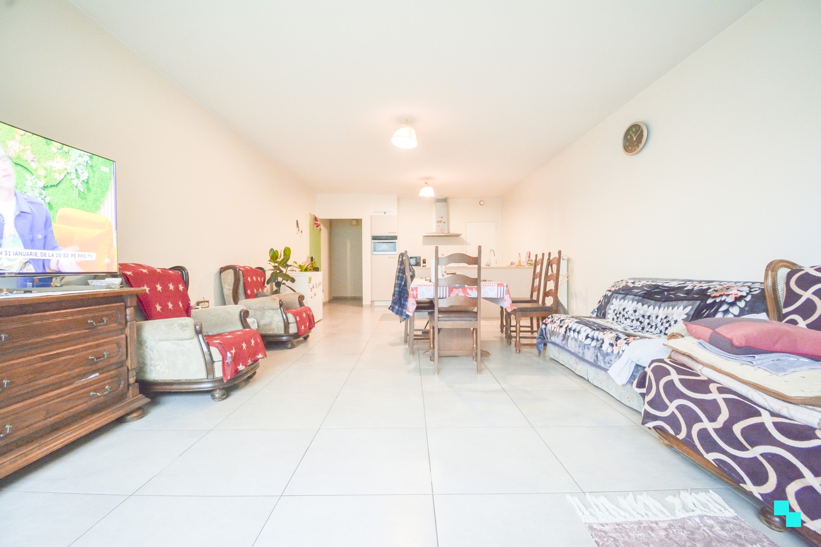 Recent, gelijkvloers appartement met garagebox te Westrozebeke - photo 4