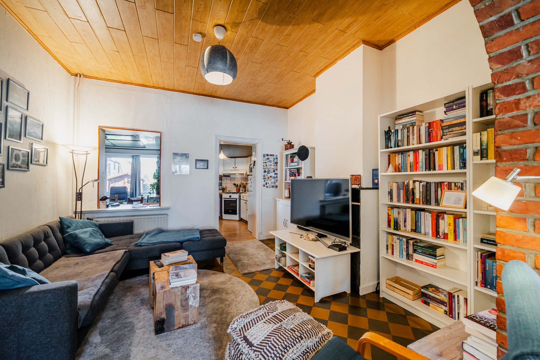 Large house with an apartment, suitable as an investment property - photo 4