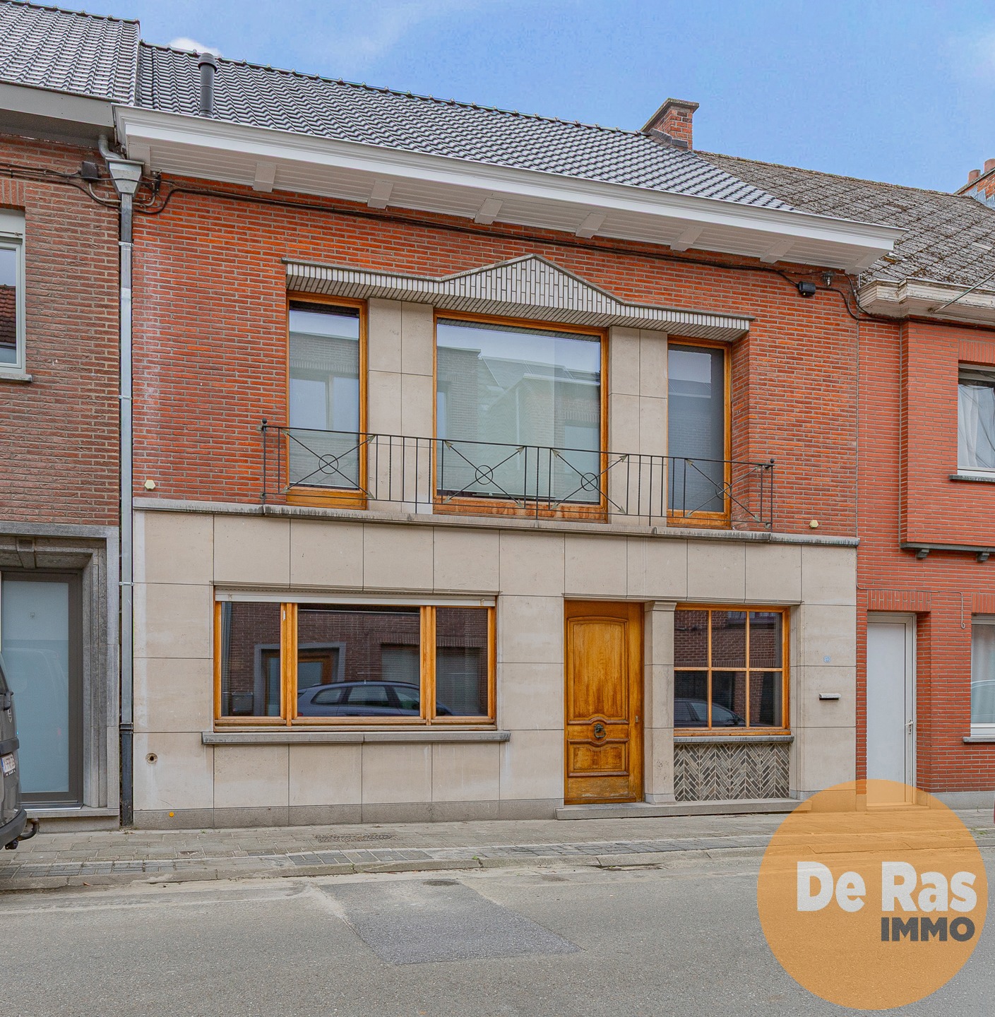 WETTEREN - Ruime instapklare woning met grote garage - foto 1