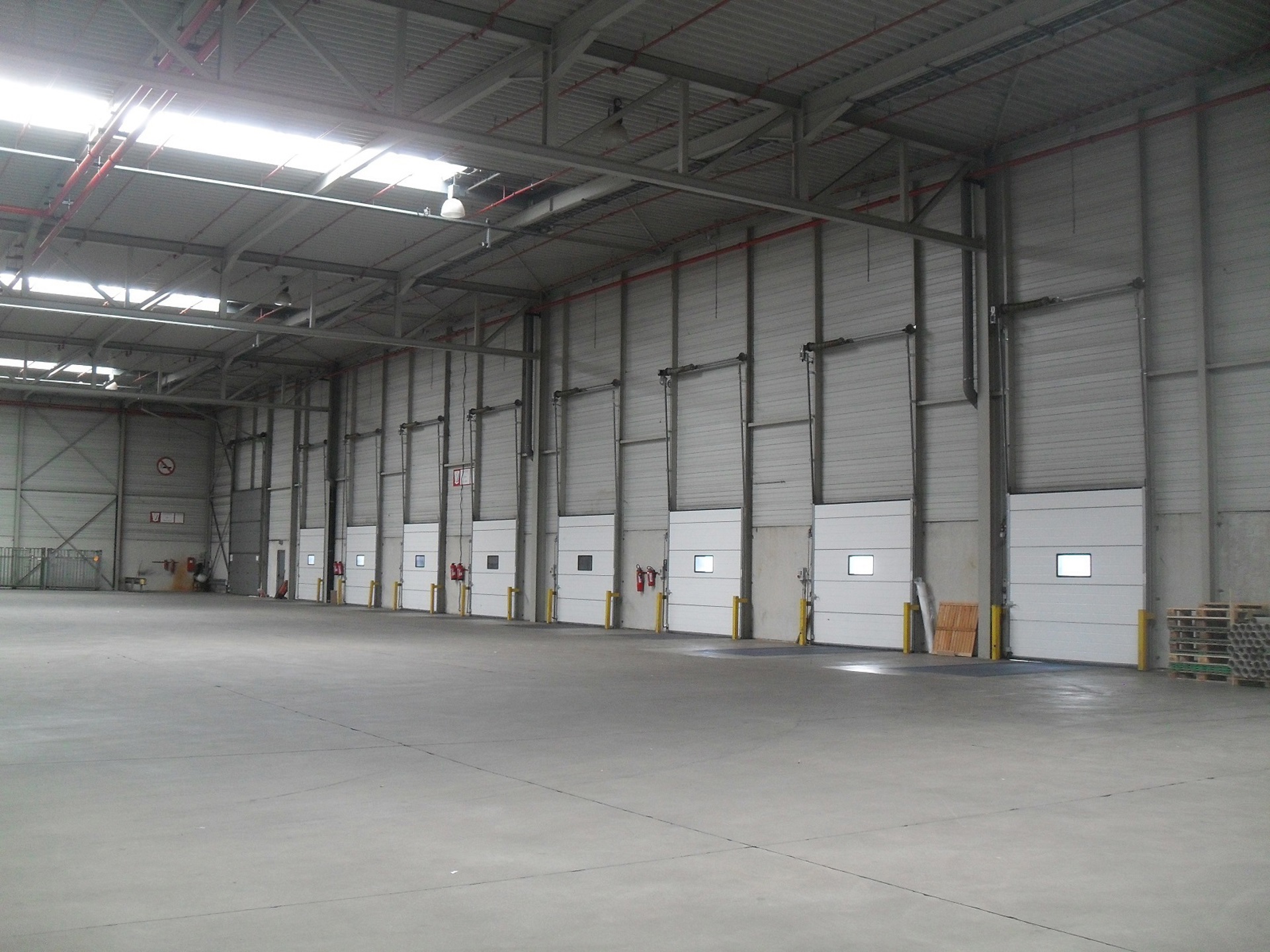 BTS : Building C Unit 12  :  magazijn 11.643 m² met inpandig kantoor langs de E17 in Sint-Niklaas - foto 5