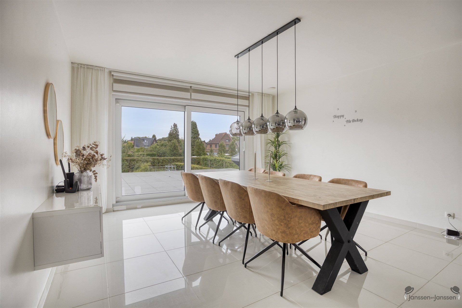 Uitzonderlijk triplex appartement van 251 m² met 5 (mogelijkheid tot 6) slaapkamers en groot terras te Leopoldsburg - foto 2