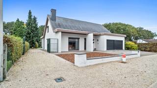 Welkom op de Elf-Septemberlaan 37 in Opglabbeek.Bent u op zoek naar een ruime open bebouwing op een rustige en unieke locatie?Bent u op zoek naar een...