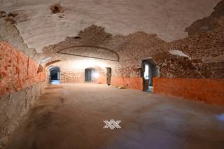 In Edelhof, een volledig gerenoveerd stadspaleis uit 1759, pal in het hart van Gent, wacht deze multifunctionele, polyvalente ruimte van liefst 382...