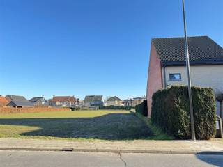 Ontdek dit prachtige bouwperceel in het rustige Heffen, met een oppervlakte van 806 m². Gelegen in een aangename woonwijk, biedt dit perceel...