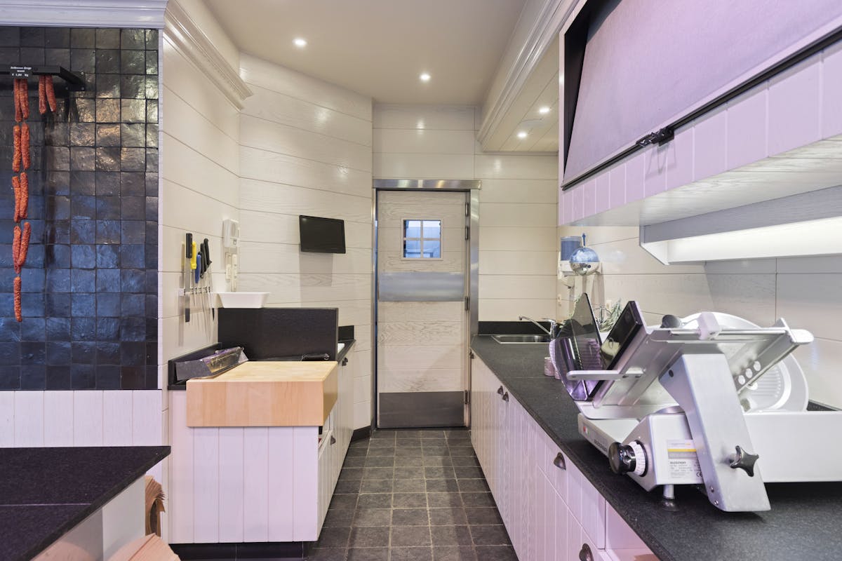 Propriété commerciale avec maison à vendre à Courtrai. - photo 4